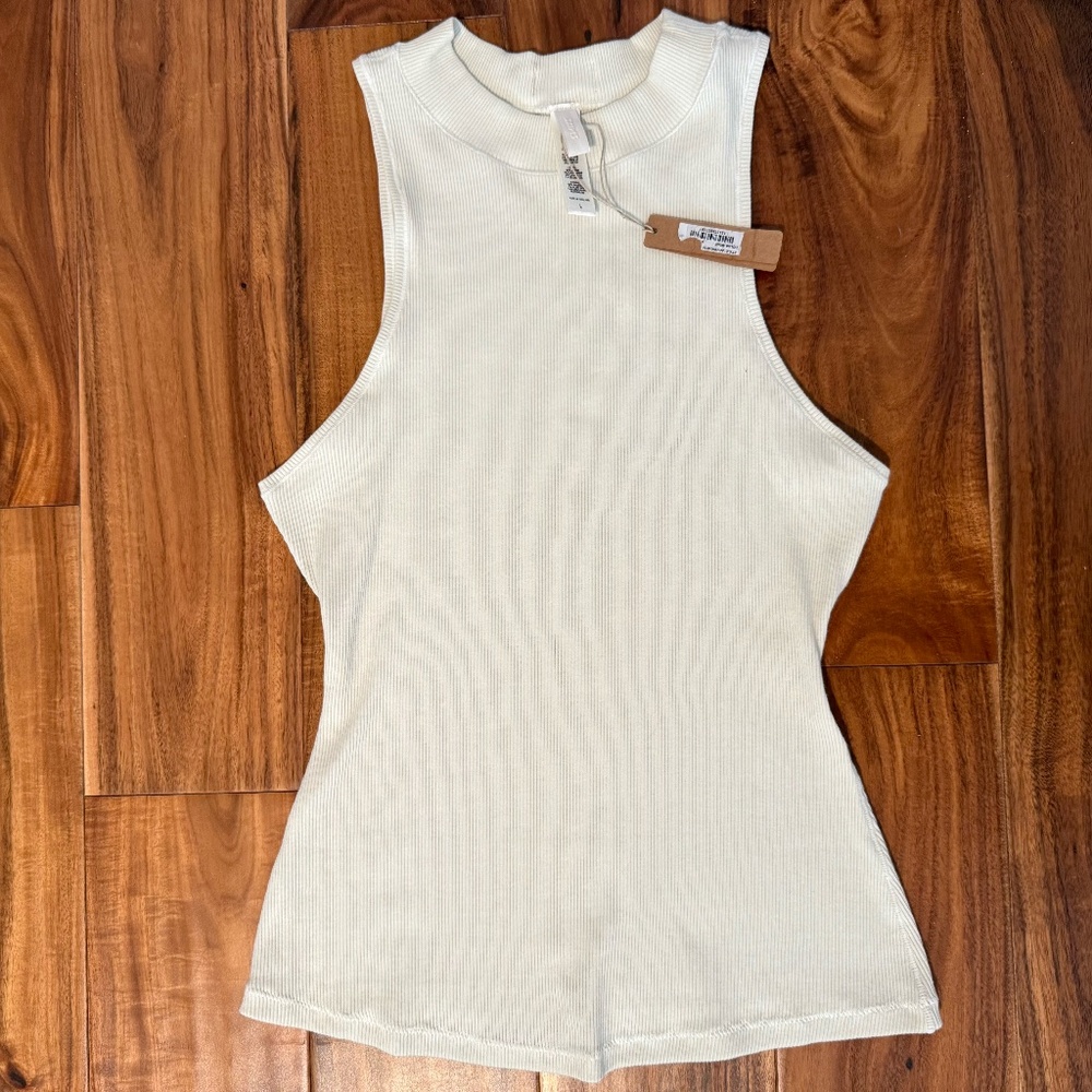 NEW! SKIMS cotton rib mock neck tank in BONE size Large